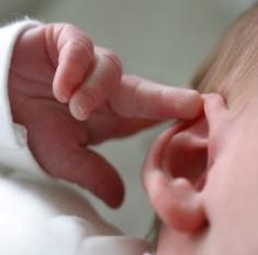 Какво трябва да направя, ако децата ми имат ухо? Неотложни действия на майката