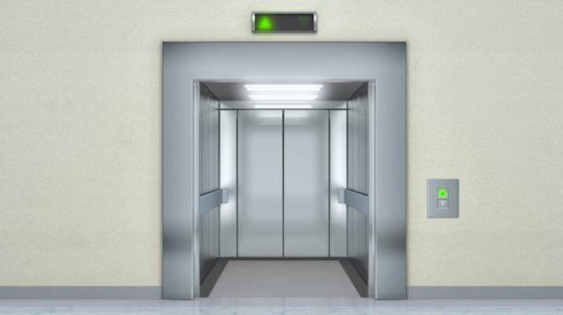 Какво да направите, ако сте залепени в асансьор: правила за поведение